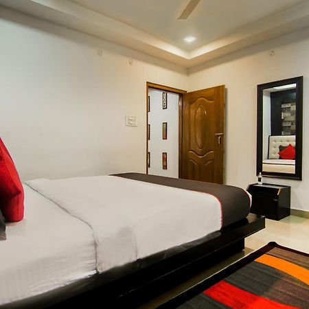 Collection O The Blu Bell Nizarapar Path Hotel Guwahati Ngoại thất bức ảnh
