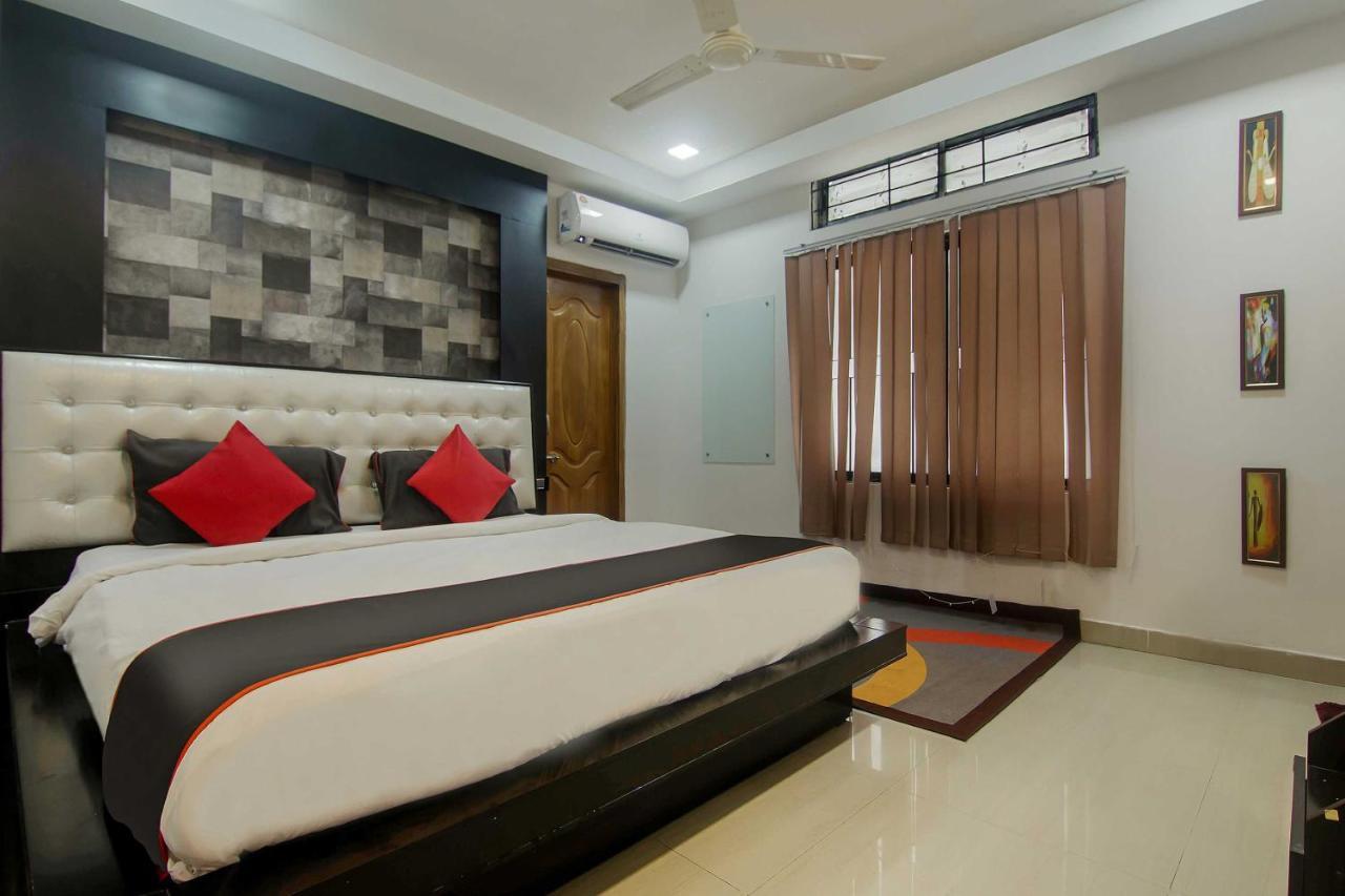 Collection O The Blu Bell Nizarapar Path Hotel Guwahati Ngoại thất bức ảnh