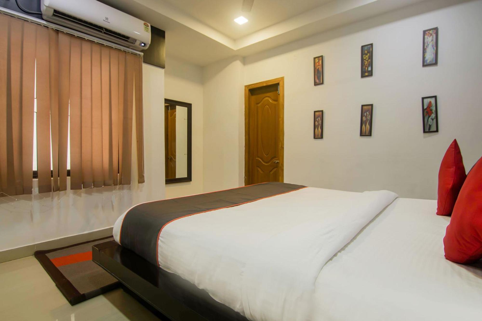 Collection O The Blu Bell Nizarapar Path Hotel Guwahati Ngoại thất bức ảnh