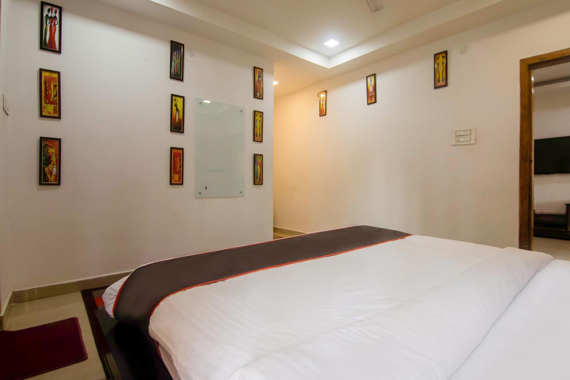 Collection O The Blu Bell Nizarapar Path Hotel Guwahati Ngoại thất bức ảnh
