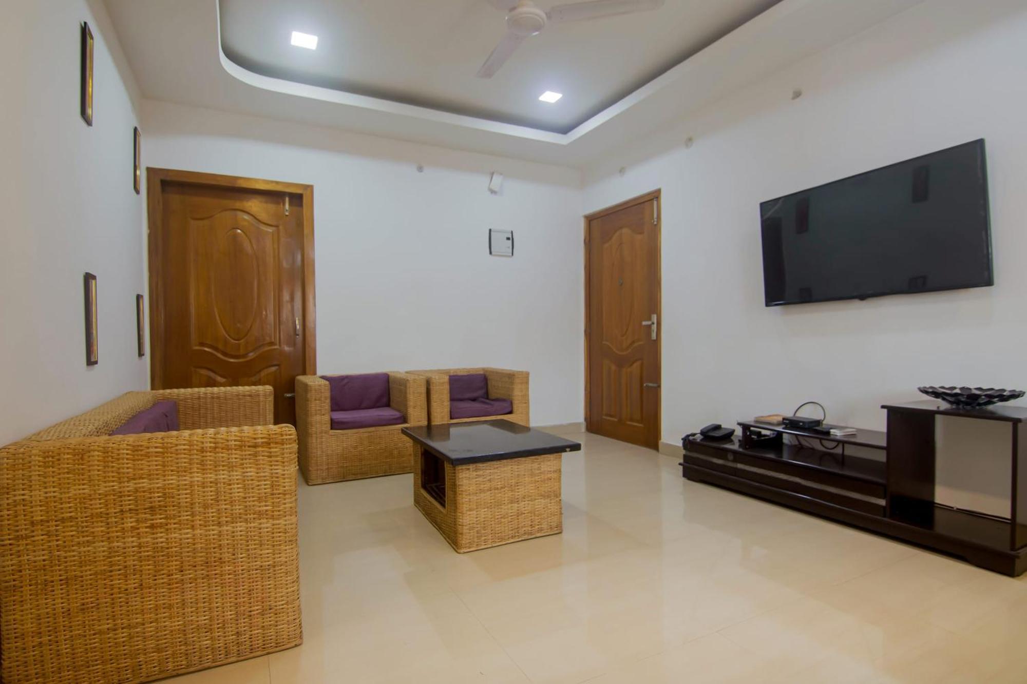 Collection O The Blu Bell Nizarapar Path Hotel Guwahati Ngoại thất bức ảnh