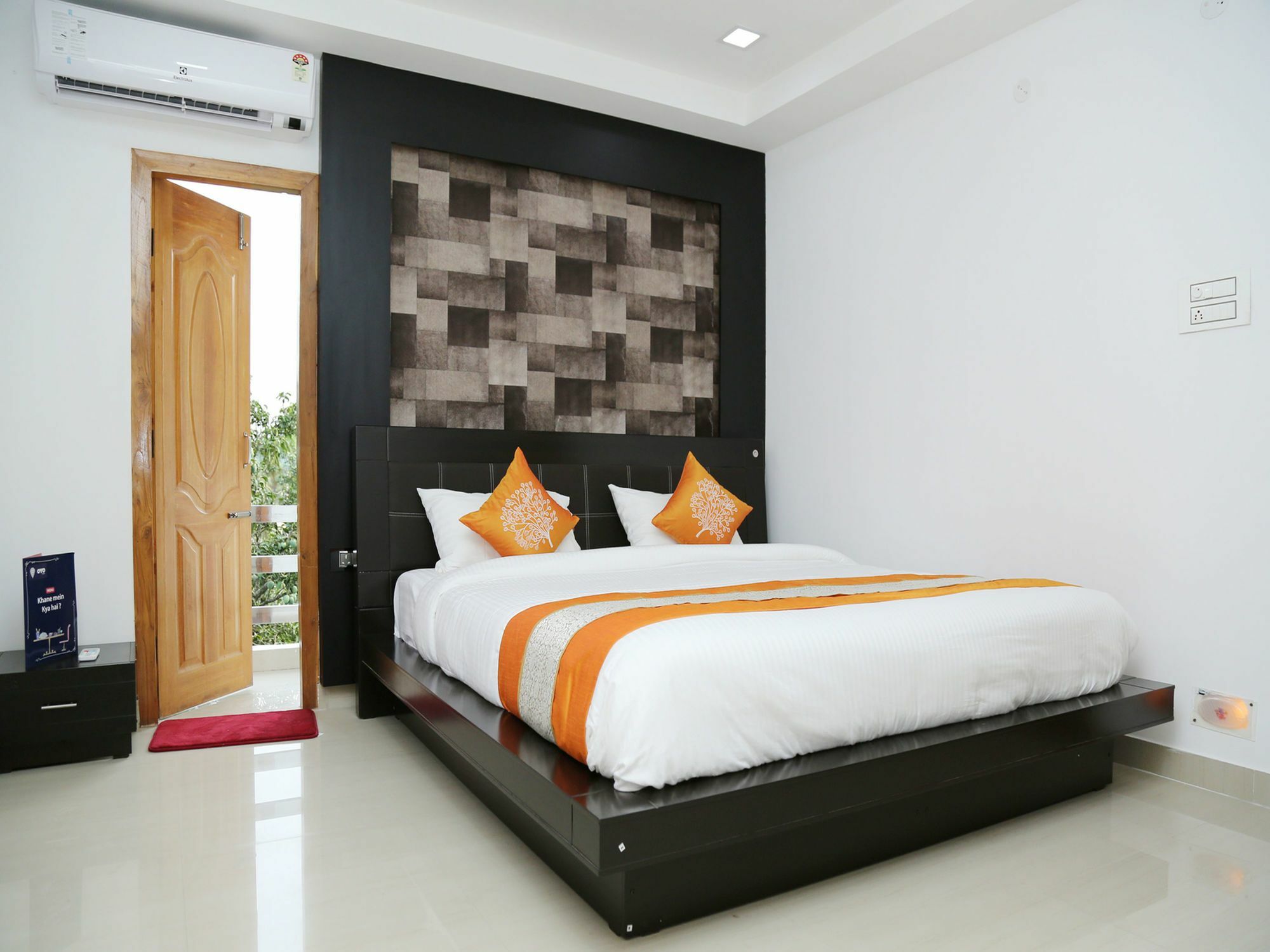Collection O The Blu Bell Nizarapar Path Hotel Guwahati Ngoại thất bức ảnh
